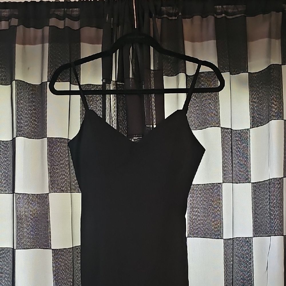 Haute Monde Black Sleeveless Sweetheart Slip Dress